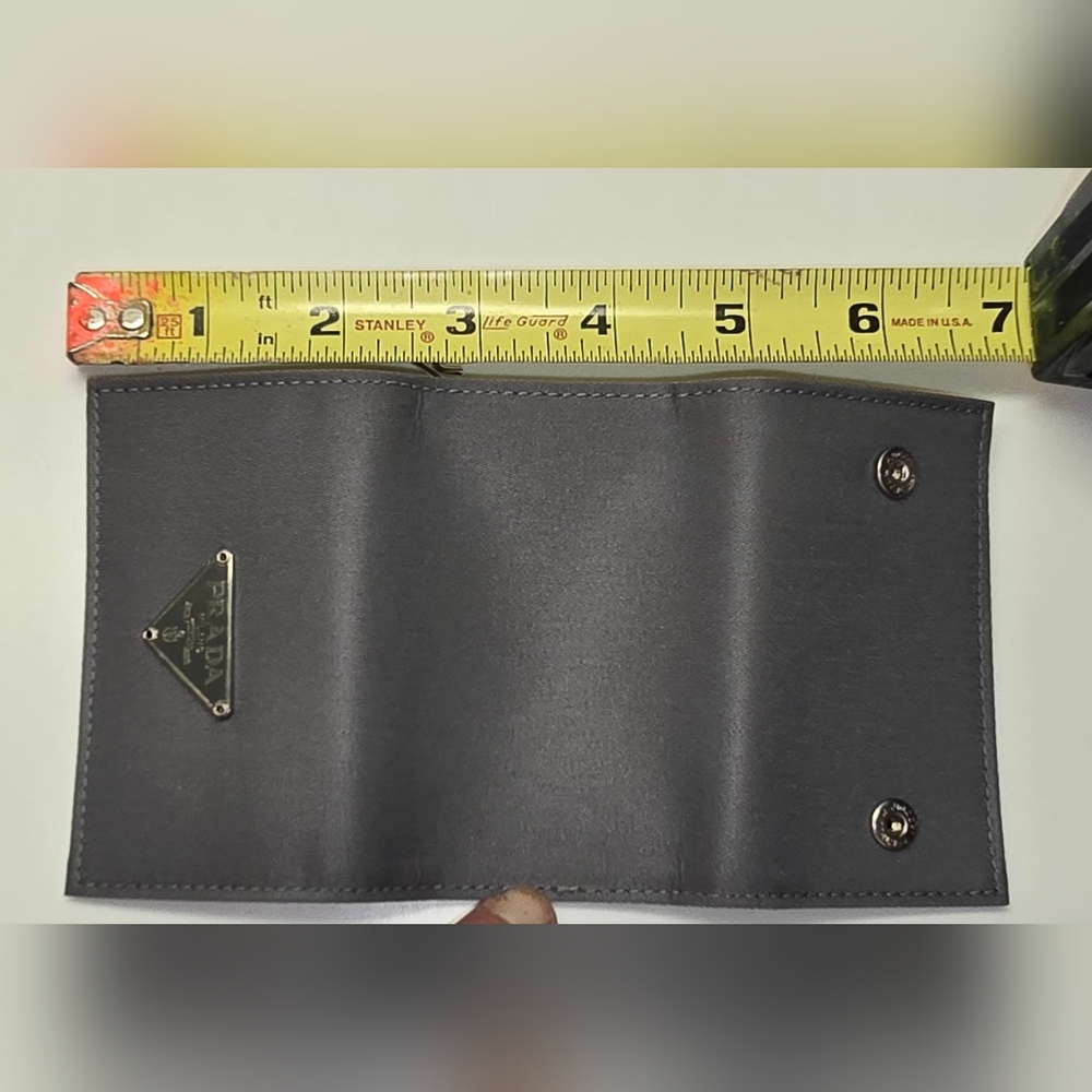 Vintage Prada Key Chain Trifold - Picture 4 of 6